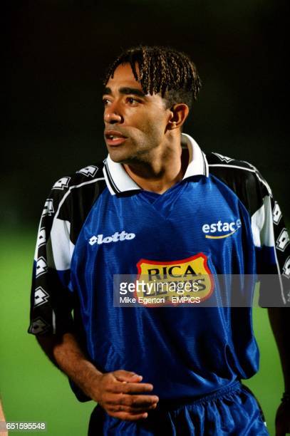 Patrice Loko sous le maillot de l'ESTAC saison 2001/2002